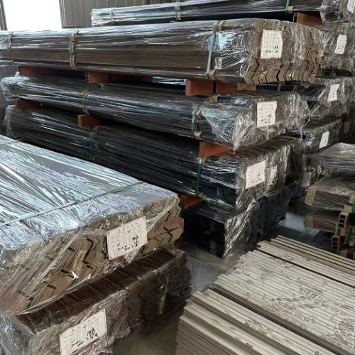 杭州广旭木塑复合材料工厂直销各种规格木塑地板护角、木塑地板脚线辅材